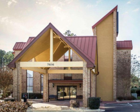  Comfort Inn & Suites Fuquay Varina  Fuquay-Varina